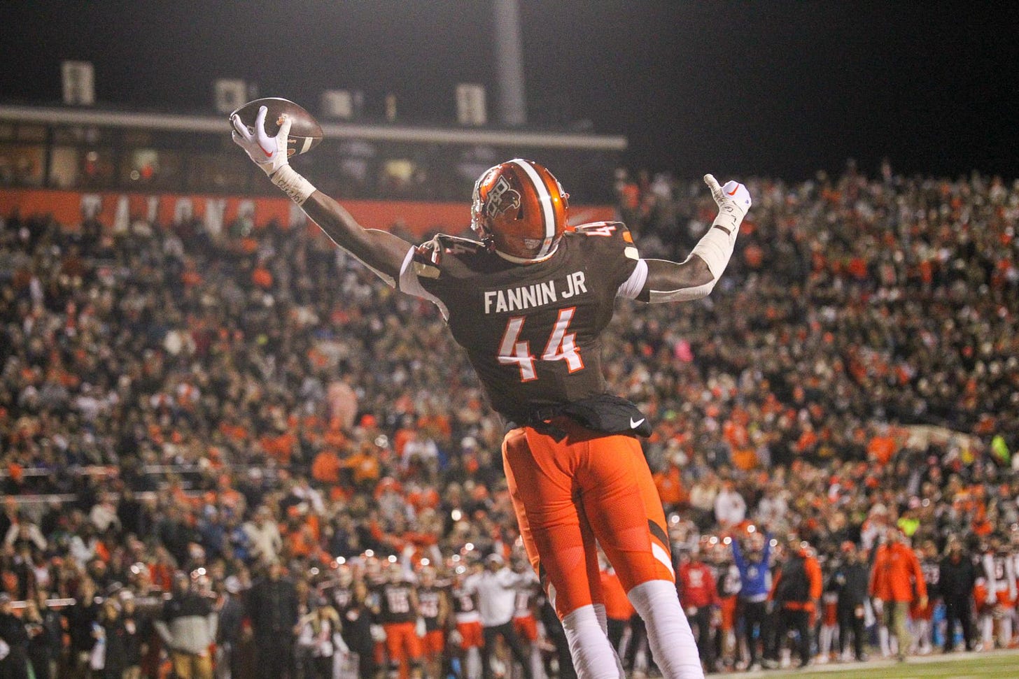 BGSU football's Fannin Jr. awarded conference offensive player of the week  award – BG Falcon Media