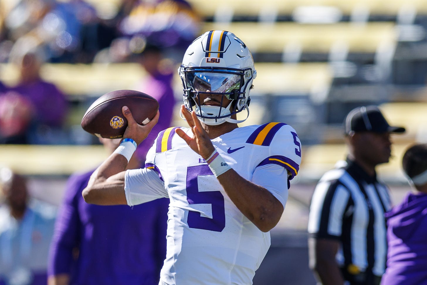 LSU quarterback Jayden Daniels