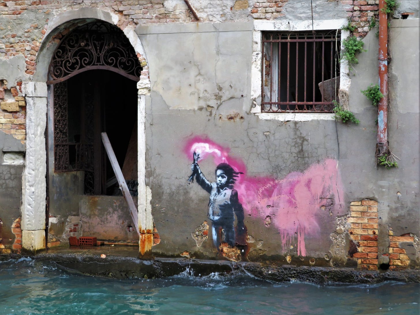 Banca Ifis e il MiC per il restauro di Banksy a Venezia