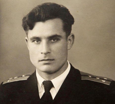 Soviet submarine officer who averted nuclear war honoured with prize | Science prizes | The Guardian Soviet submarine officer who averted nuclear war honoured with prize | Science prizes | The Guardian