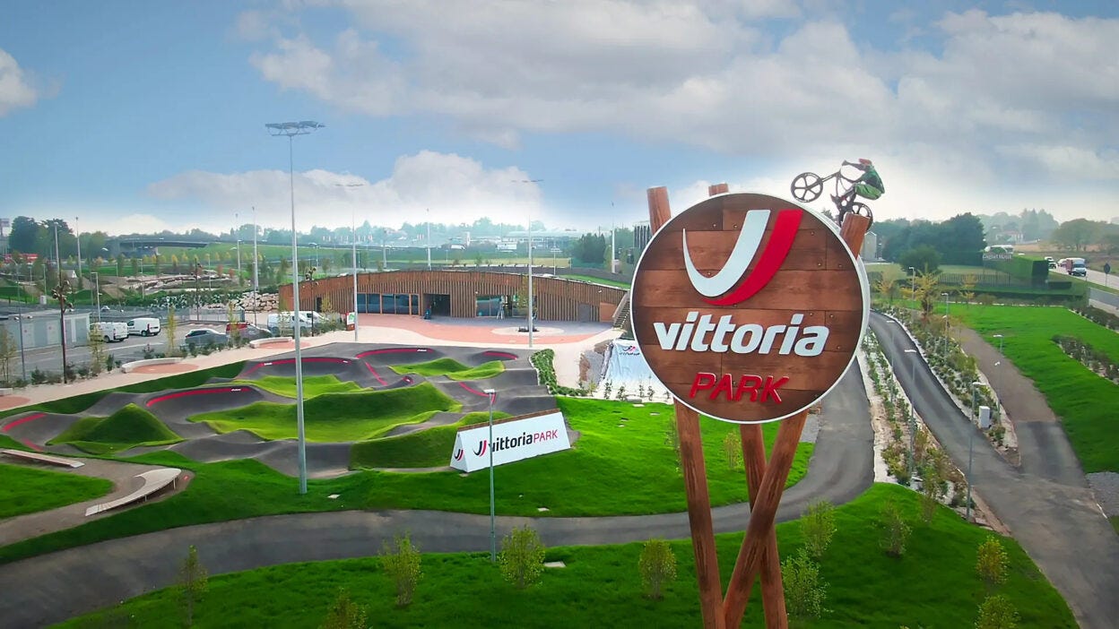 Vittoria ouvre un énorme bike park au pied de son siège en Italie