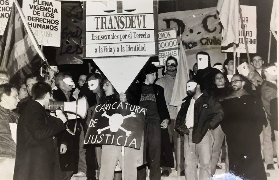 El día de los pioneros | 30 años de la primera Marcha del Orgullo en  Argentina | Página|12