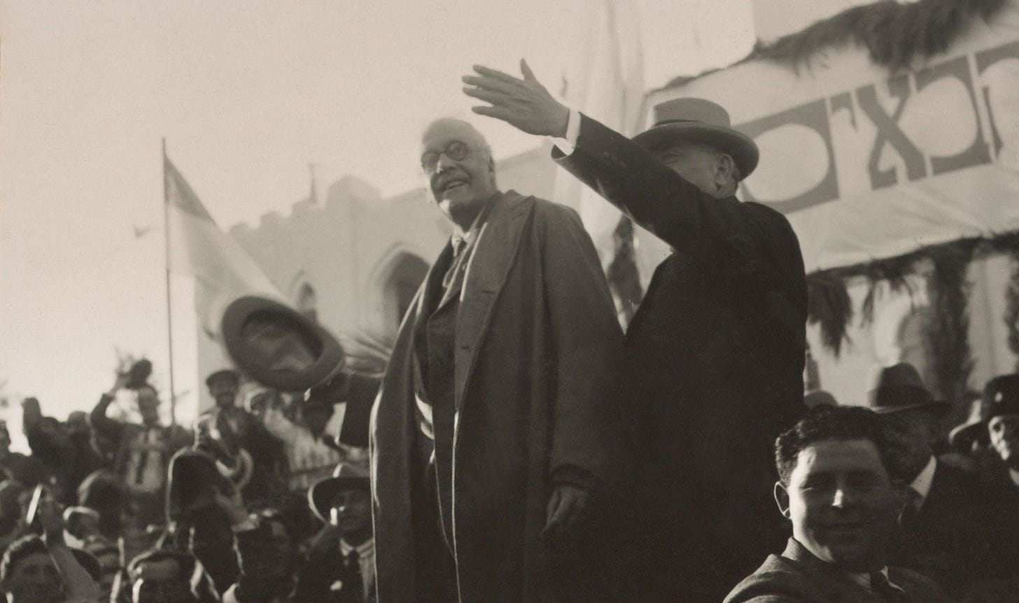 Lord Balfour was cheered by crowds in Tel Aviv in 1925. (Photo: Everett Collection / Alamy)