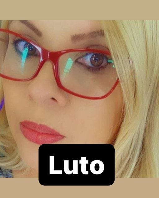 May be an image of 1 person, blonde hair, eyeglasses and text that says 'Luto'
