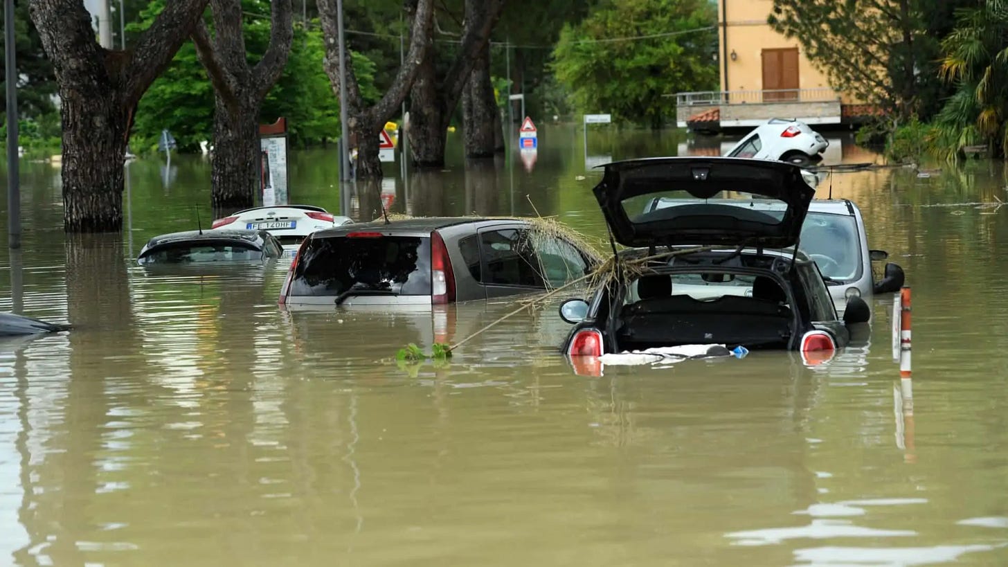 Alluvione in Emilia Romagna: se tutti guidassimo l'auto elettrica?