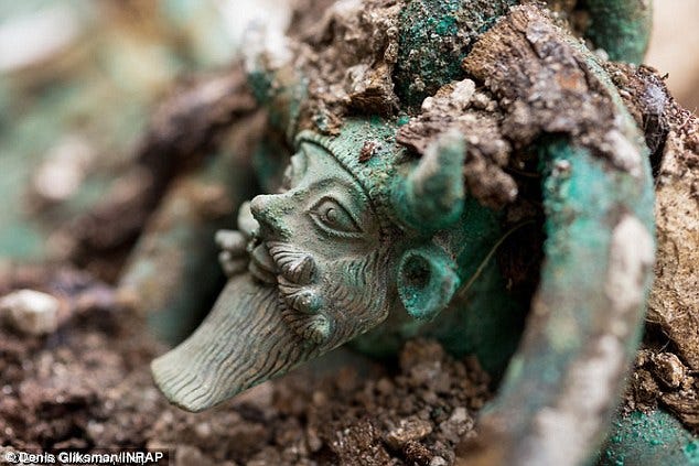 Huge tomb of Celtic prince unearthed in France: 'Exceptional'  2,500-year-old burial chamber reveals stunning treasures | Daily Mail Online