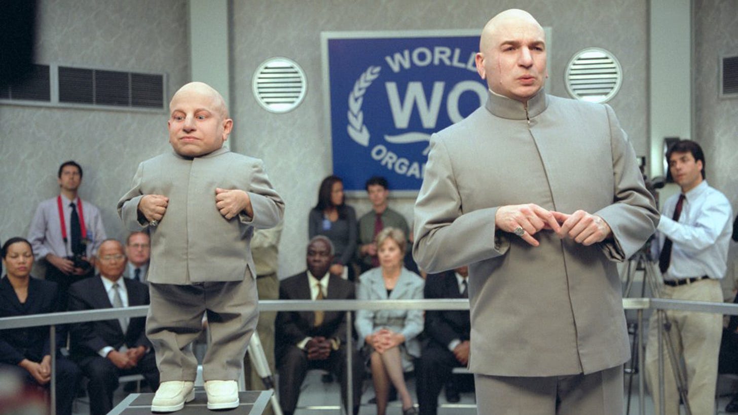Editorial use only. No book cover usage.Mandatory Credit: Photo by Shutterstock (5736240b)Verne Troyer, Mike MyersAustin Powers in Goldmember - 2002