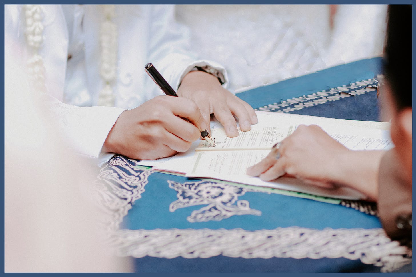 signing marriage contract