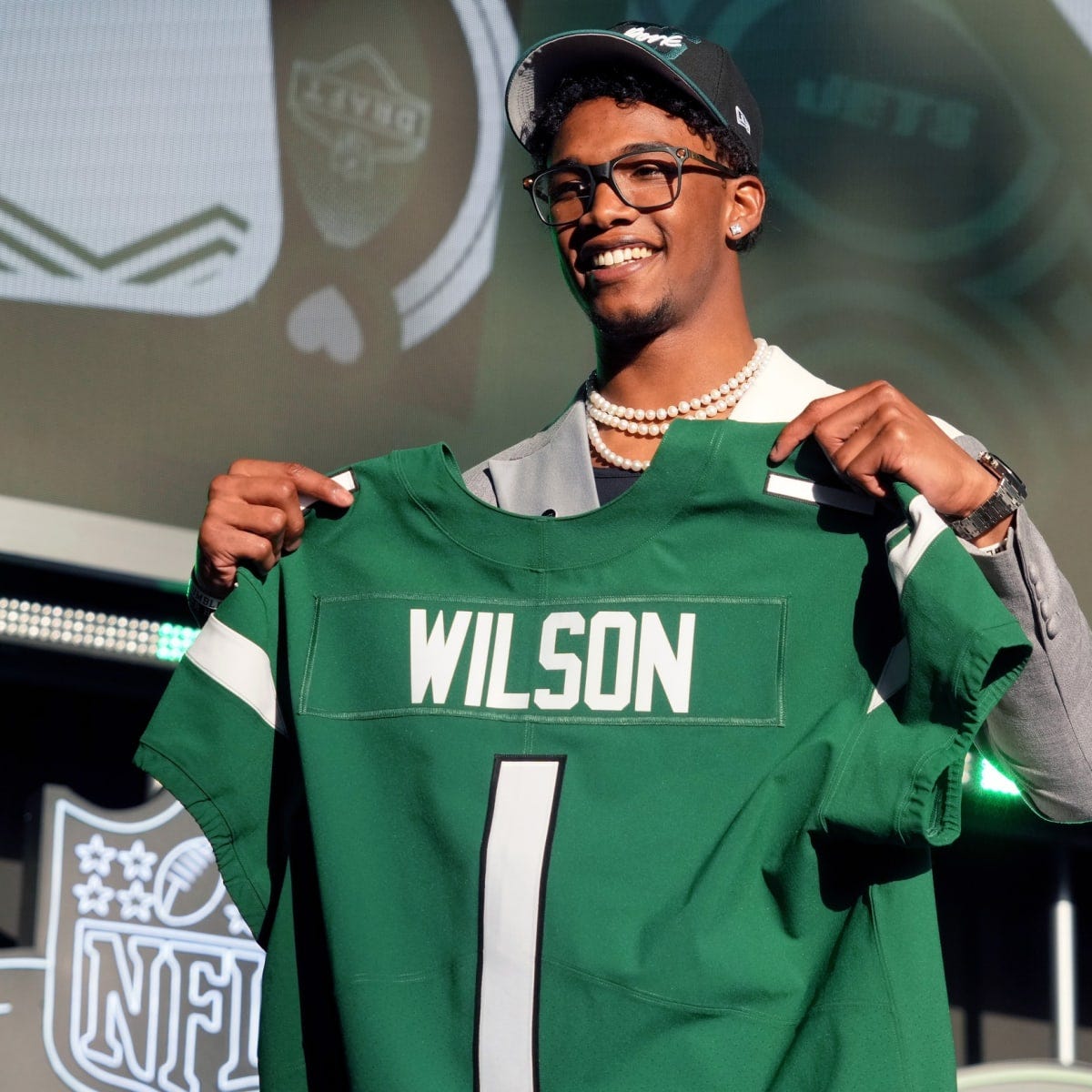 Another Garrett Wilson at No. 10? Jets Hold Key Spot after NFL Draft Order  Announcement - Sports Illustrated New York Jets News, Analysis and More