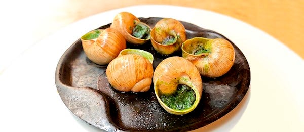 Escargots Bourguignonne In Robert et Louise | TasteAtlas | Recommended  authentic restaurants