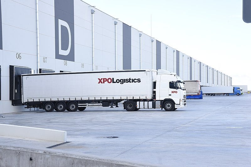 File:Visita a la empresa XPO Logistics en Cabanillas del Campo.jpg
