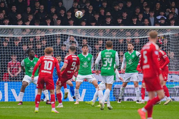 Aberdeen's Kevin Nisbet scores to make it 1-0 during a William Hill Premiership match between Aberdeen and Hibernian at Pittodrie