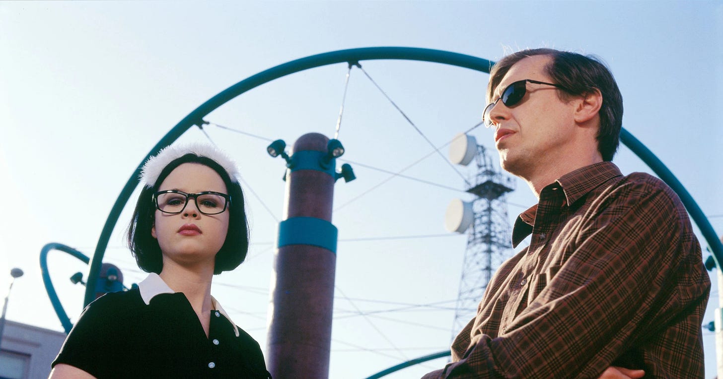 Ghost World: A Quirky Girl and Her Unexpected Friend | Far Flungers | Roger  Ebert