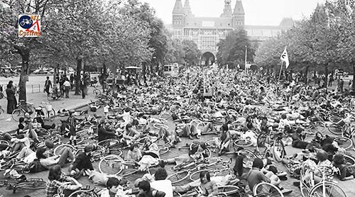 Protesto em Amsterdam por ciclovias