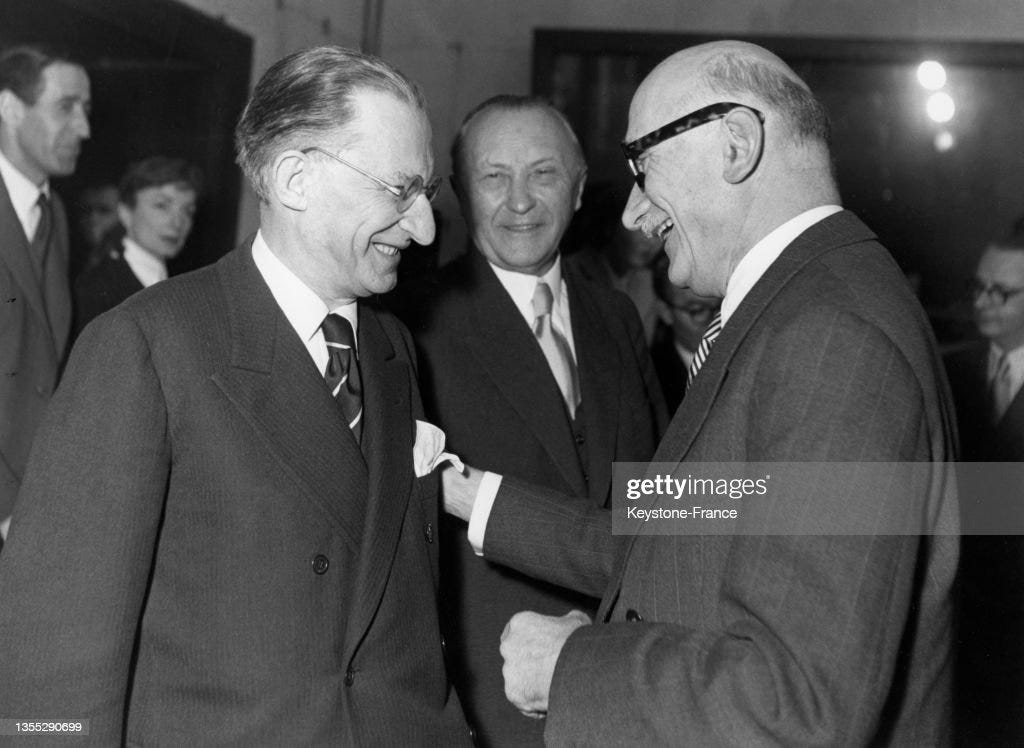 Alcide De Gasperi, Konrad Adenauer et Robert Schuman à Strasbourg, en...  News Photo - Getty Images