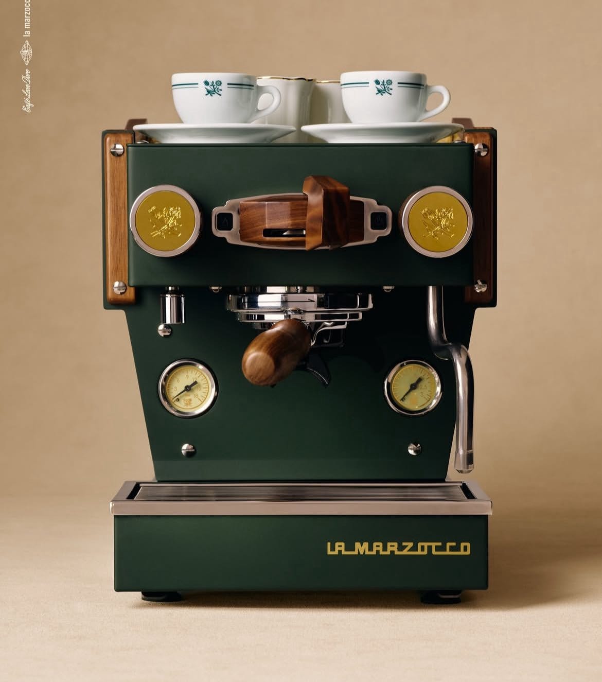 Colaboración entre Aimé Leon Dore & La Marzocco