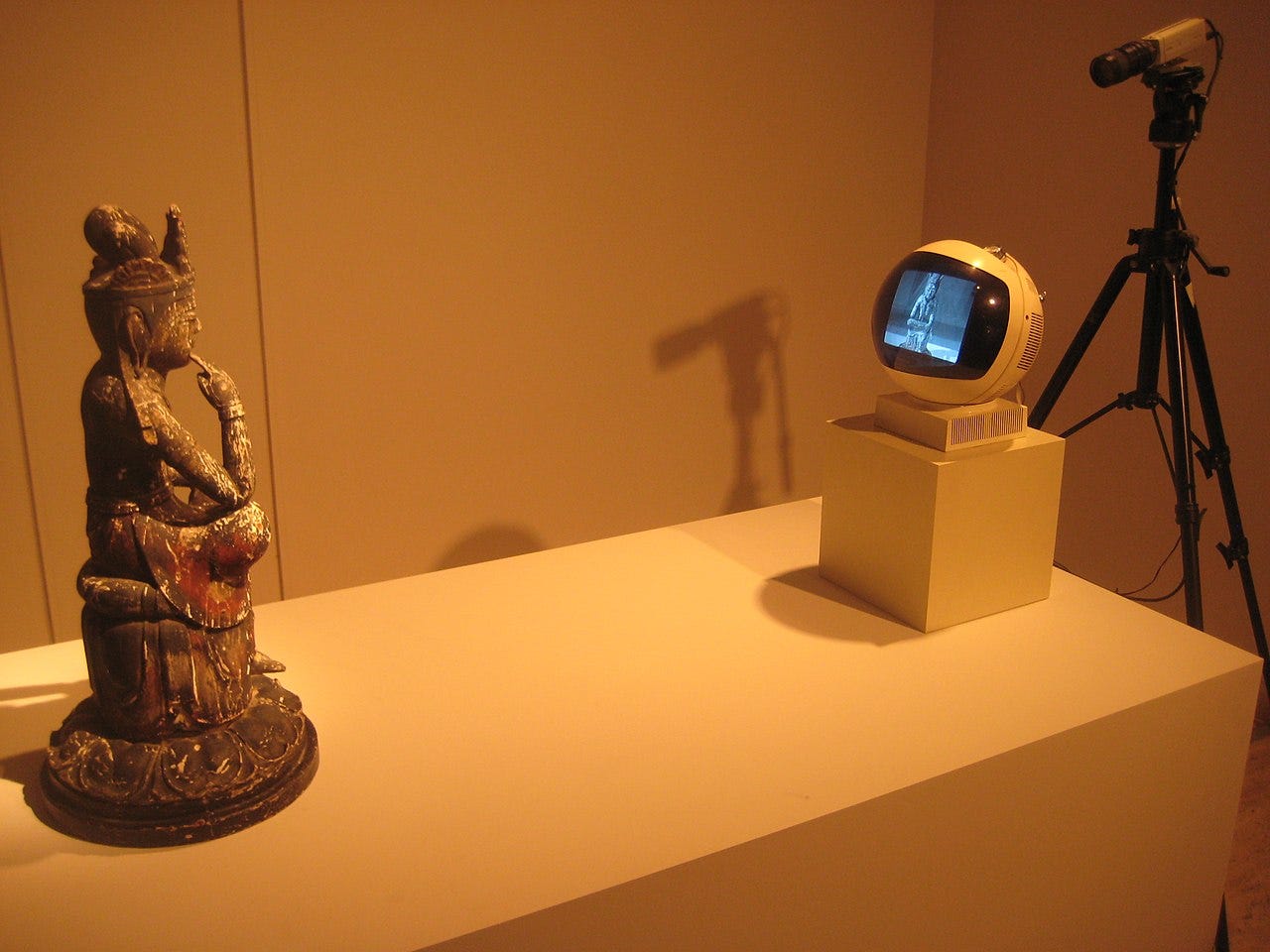 Nam June Paik, TV Buddah