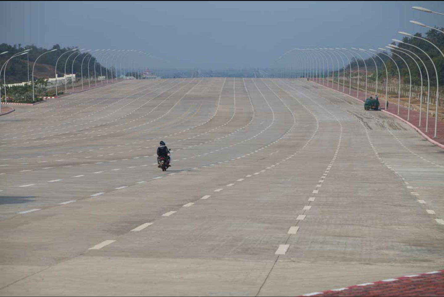 This 20 lane road in Naypyidaw, (Myanmar's new capital). It's like they  WANT their city to be congested by cars : r/fuckcars