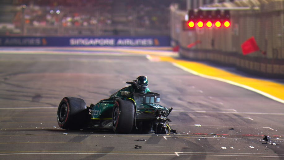 2023 Singapore GP Qualifying: Lance Stroll crashes out of Q1 with big shunt  at final corner"