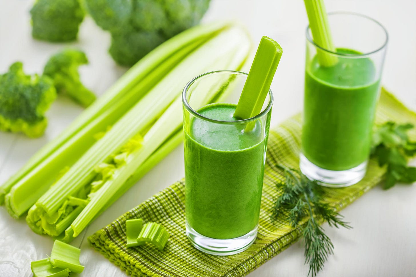 Celery juice: Are the health benefits real? | CNN