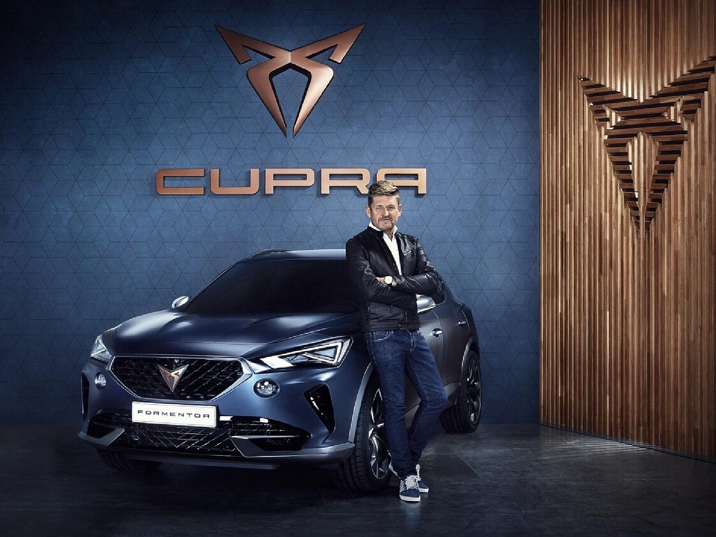 El CEO de CUPRA, Wayne Griffiths, visita nuestro CUPRA City Garage de Sant Cugat
