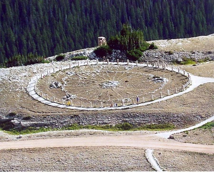 Medicine Wheel, a Native American sacred site and National Historic Landmark in Wyoming (Public Domain) Medicine Wheel, a Native American sacred site and National Historic Landmark in Wyoming (Public Domain)