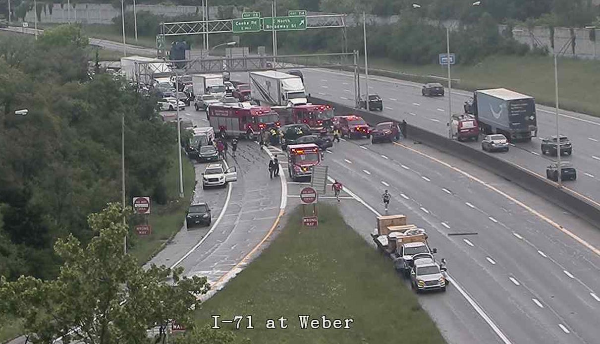 Crash on I-71 shuts down southbound lanes in Columbus Ohio