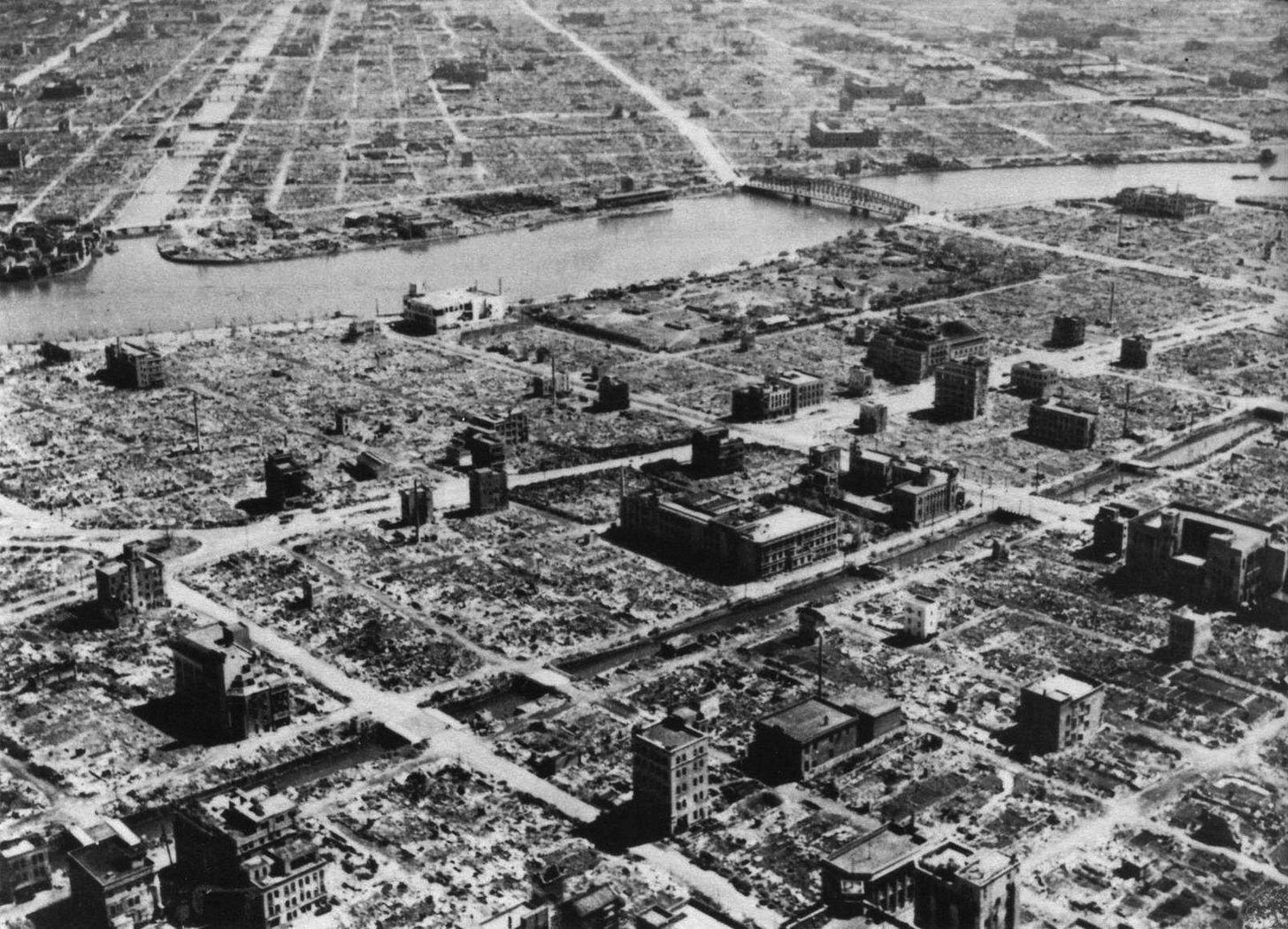 A birds-eye view over Tokyo following Operation Meetinghouse