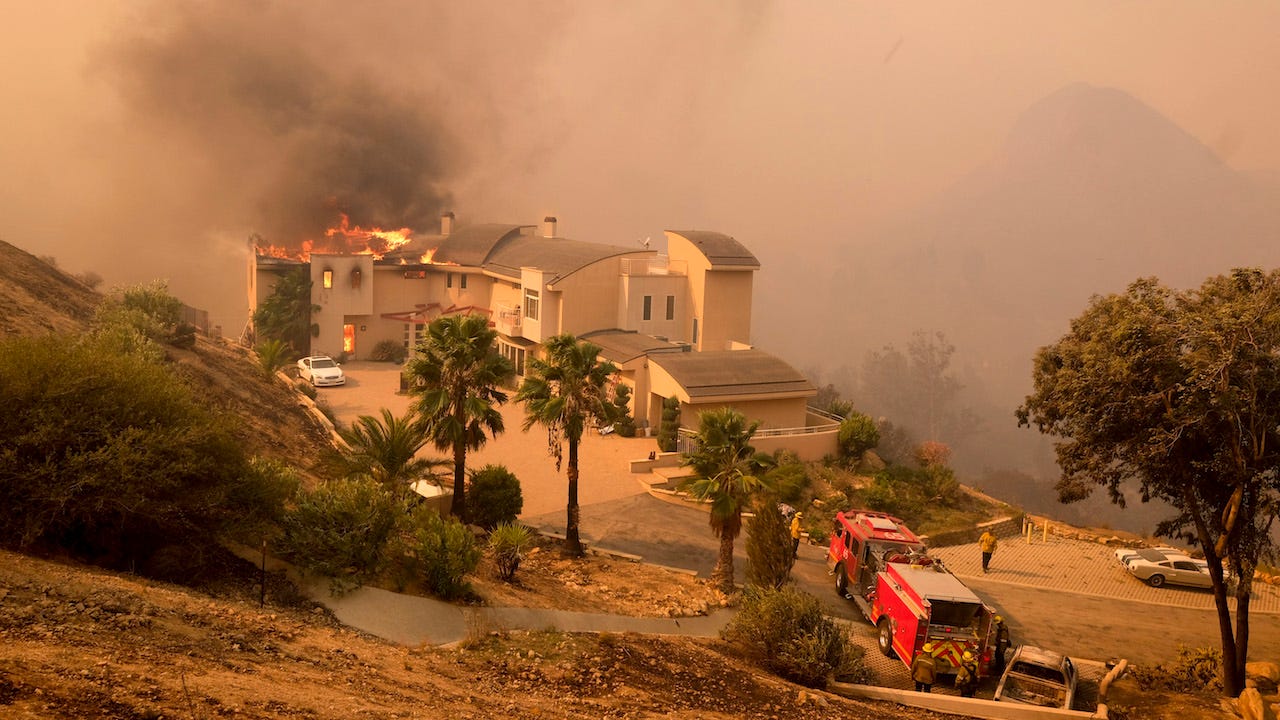 PHOTOS: Southern California wildfires burn in Malibu, Agoura Hills - ABC7 Los Angeles