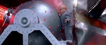 YARN | Mini-Me, stop humping the laser. | Austin Powers: The Spy Who  Shagged Me (1999) | Video clips by quotes | 64fc4d34 | 紗