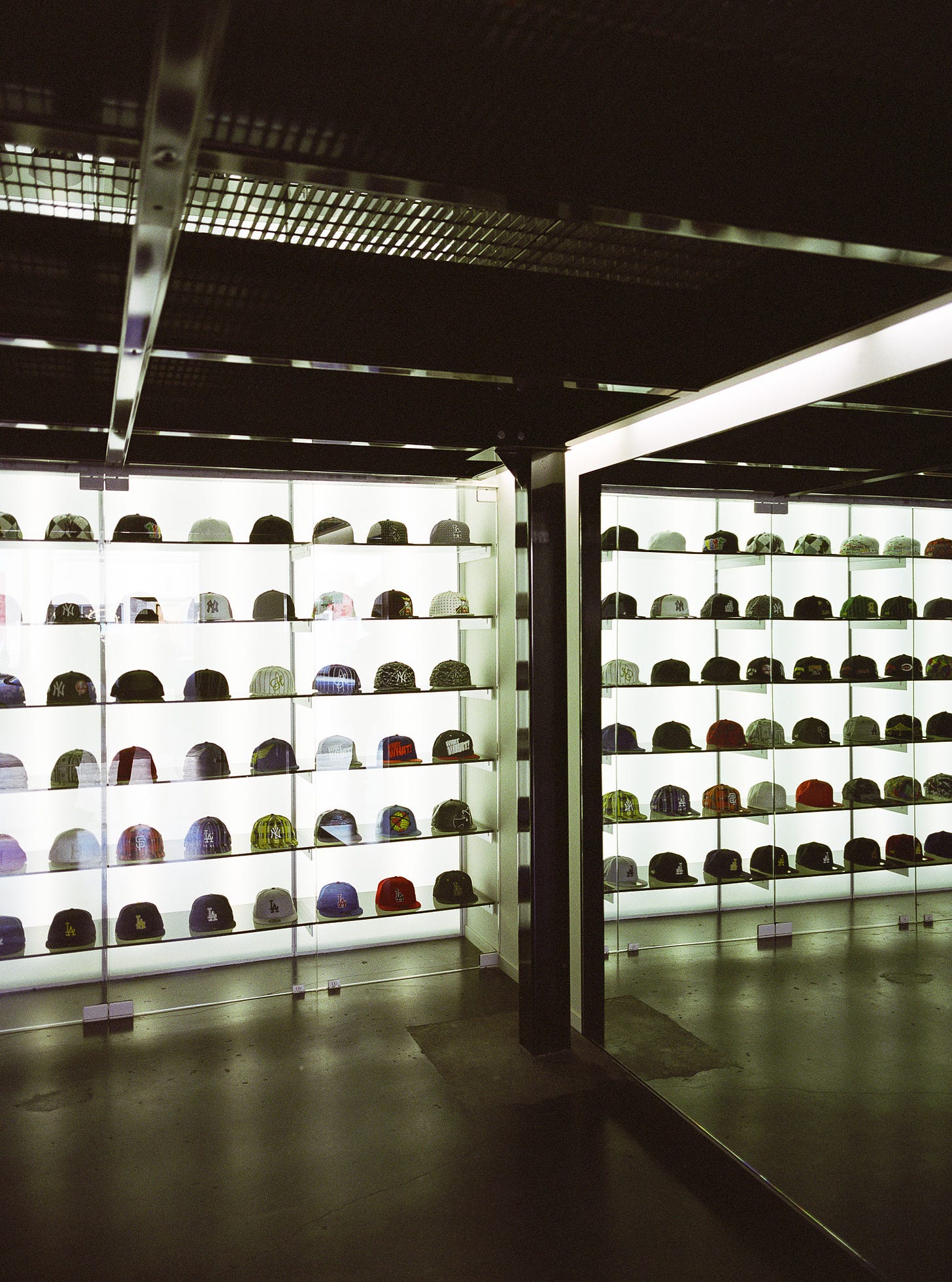 Photo of hat store, Fairfax District, Los Angeles