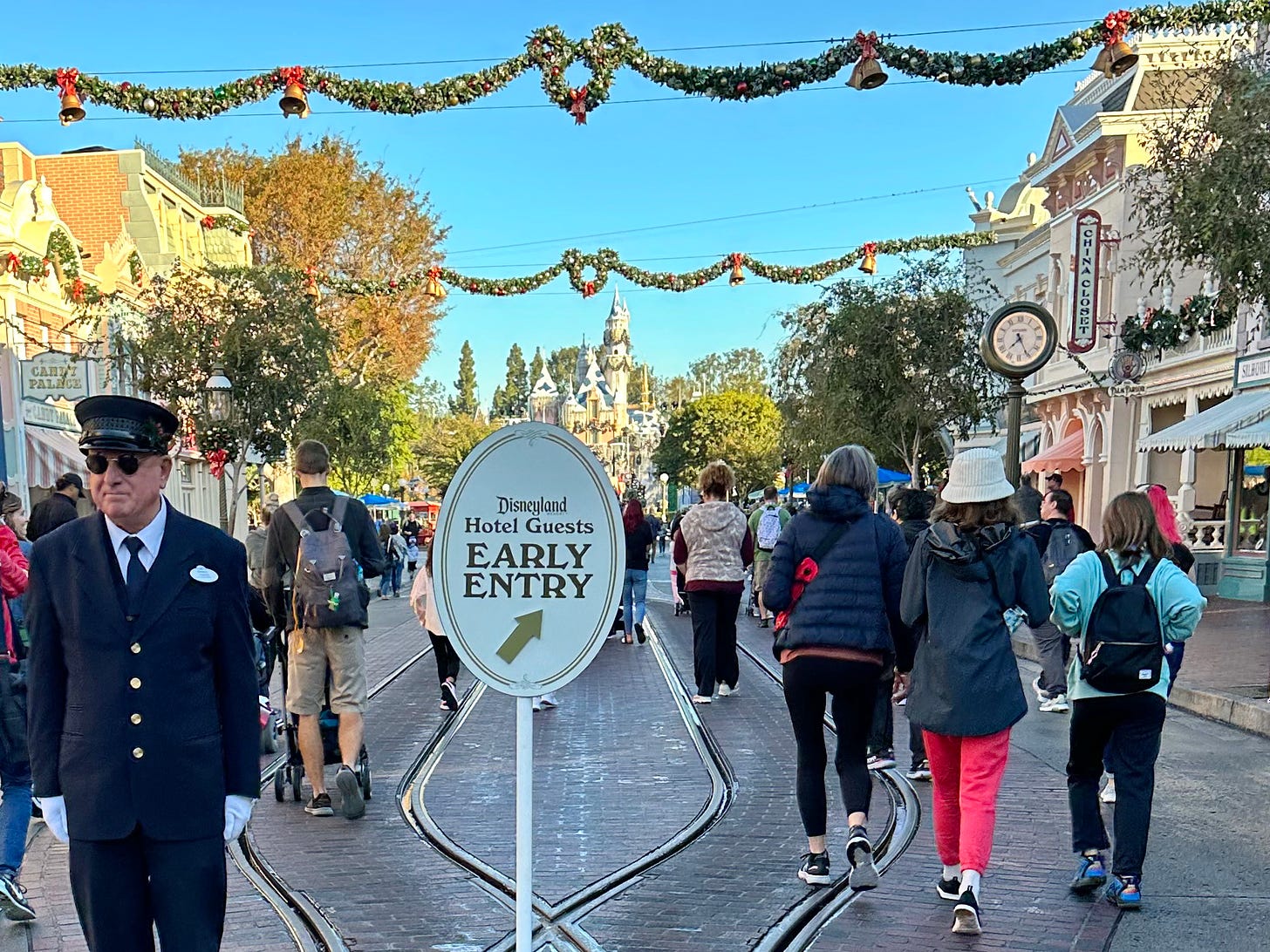 Disneyland Main Street during early entry