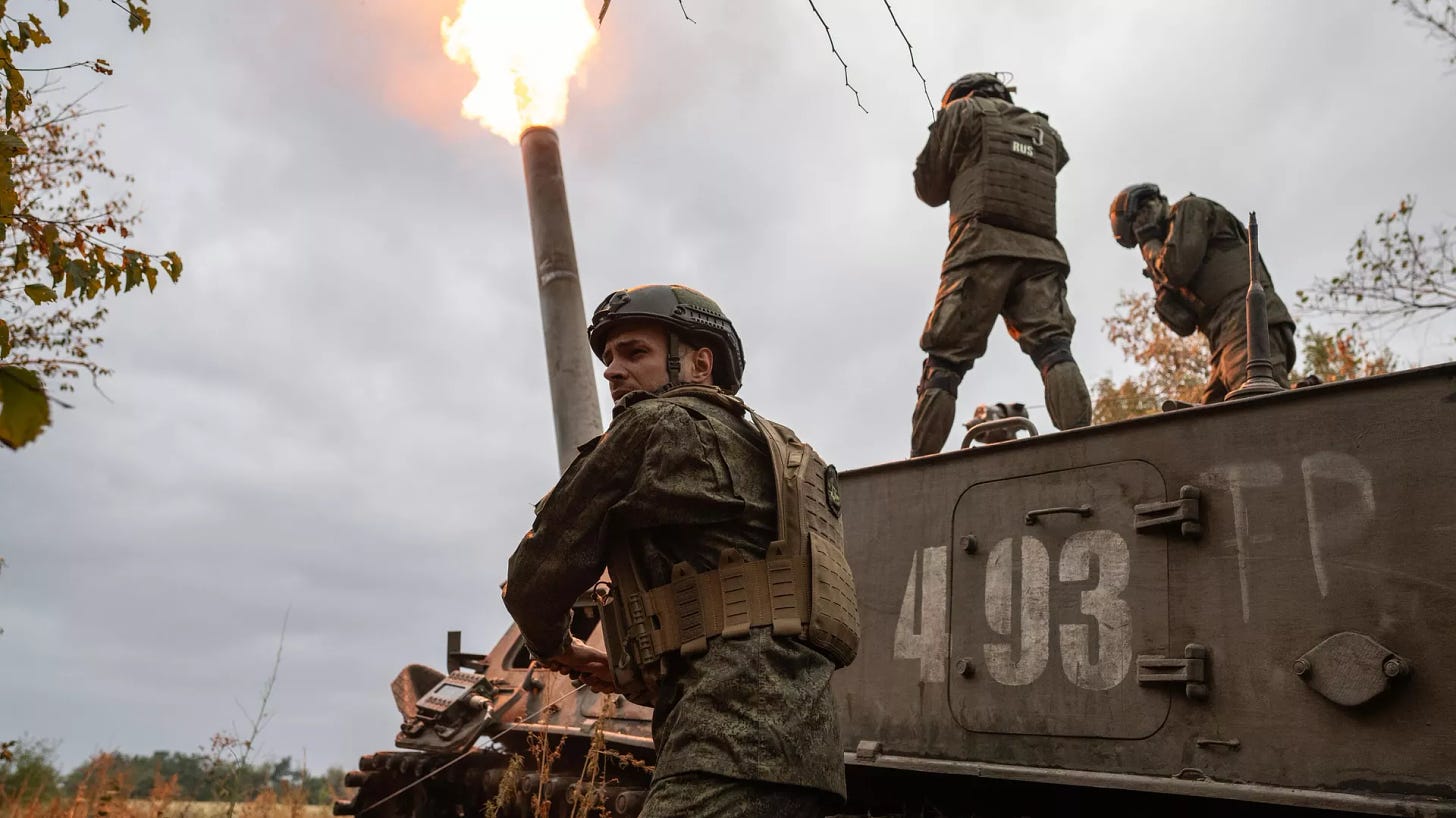 Russian servicemen fire a 2S4 Tyulpan (Tulip) self-propelled heavy mortar - Sputnik International, 1920, 05.09.2024