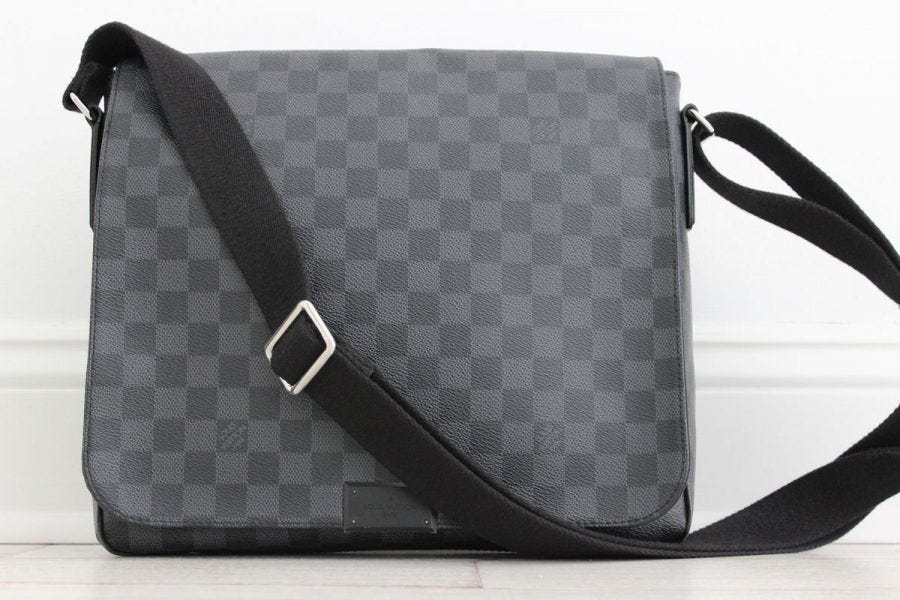 Louis Vuitton District Messenger Bag 2019 hottest holiday luxury gift travel ideas