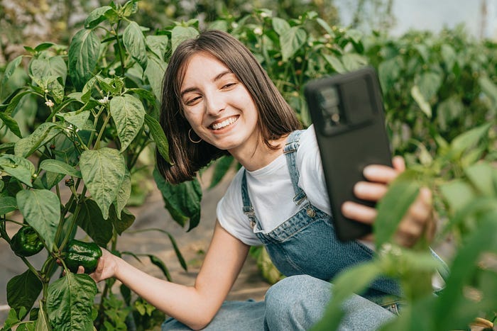 Content quality is king, but the times you post on YouTube are important too. Content quality is king, but the times you post on YouTube are important too.