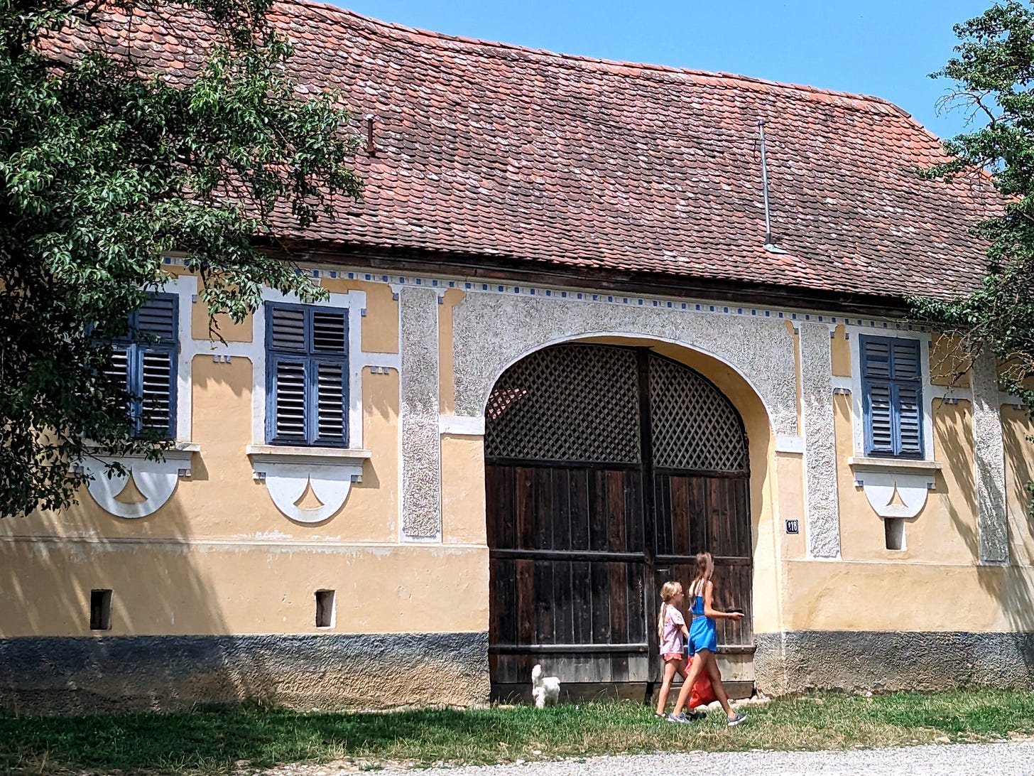 Casa De Folklore In Conversation With Irina Georescu
