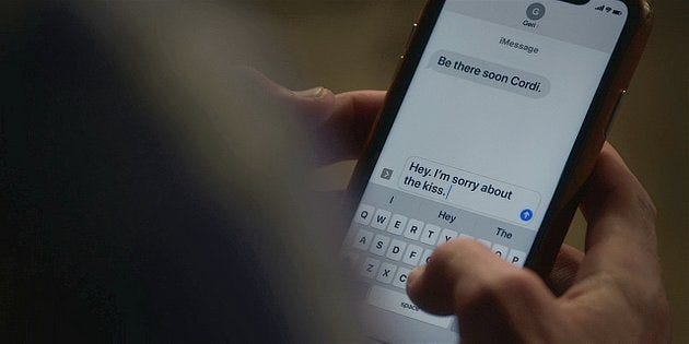 Walker Cordell texting Geri about the kiss 1.11.