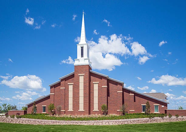 Mormon church Mormon church against blue sky with white clouds contemporary church building exterior brick stock pictures, royalty-free photos & images