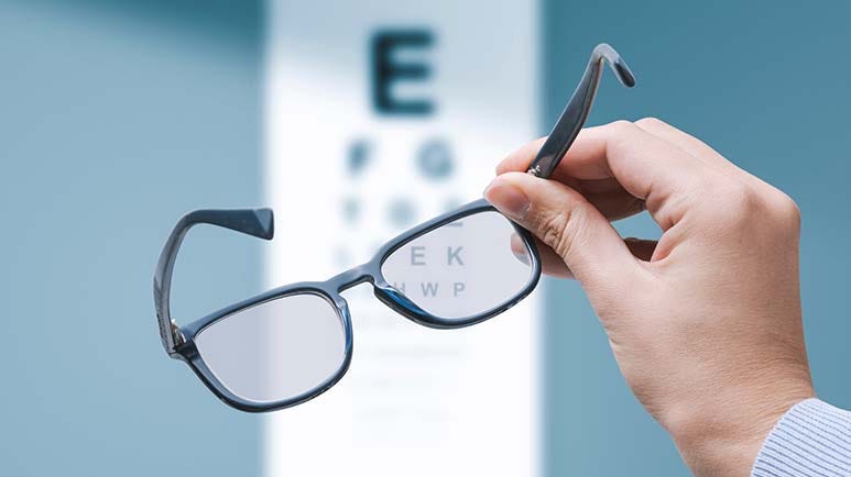 are your eyeglasses worsening your vision