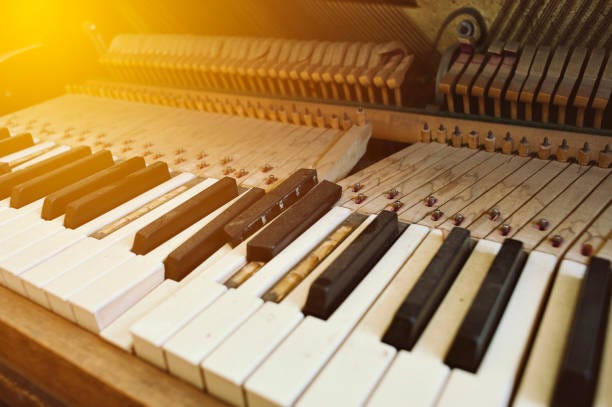Broken Piano Stock Photos, Pictures & Royalty-Free Images - iStock