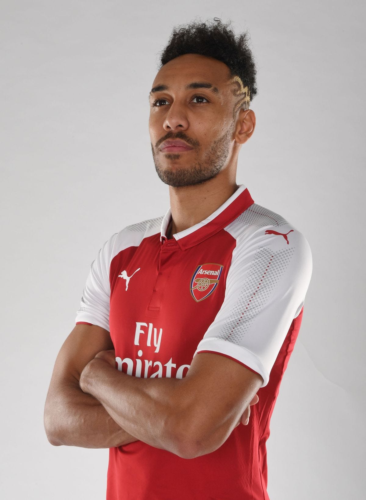 Arsenal Unveil New Signing Pierre-Emerick Aubameyang.