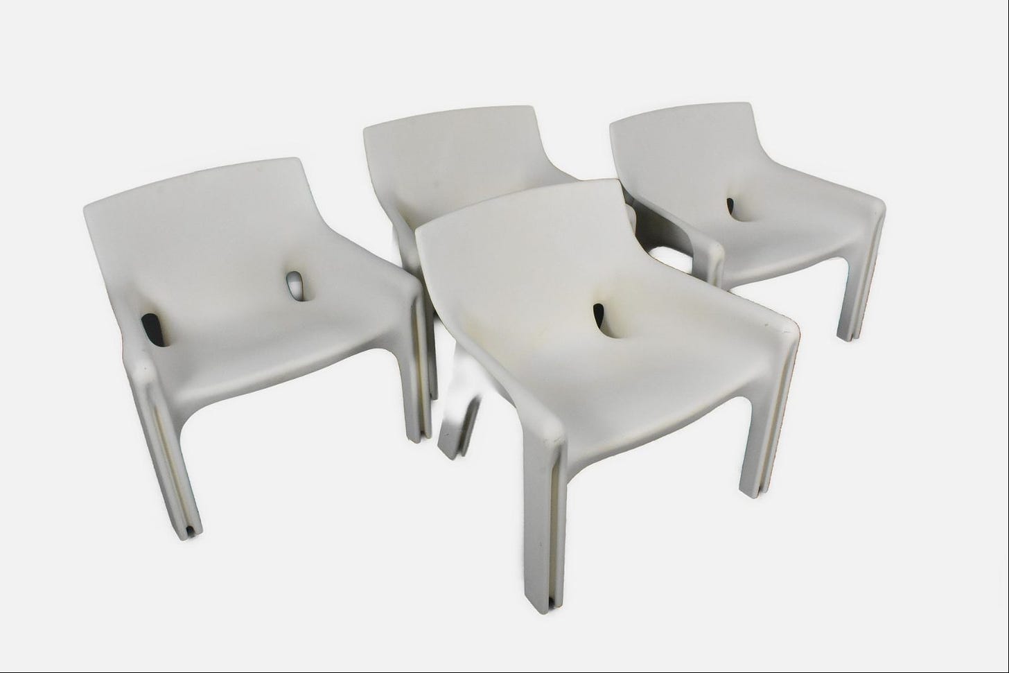 Set of Four Italian Arte Mide White Vicario Fibre Glass Chairs, designed by Vico Magistretti,