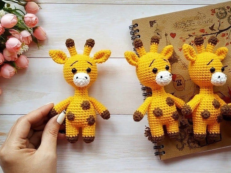 crochet-giraffe-amigurumi.jpg (750×563)