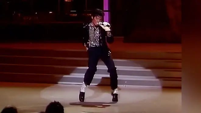 The moment Michael Jackson did his first moonwalk on TV and changed music  history... - Smooth