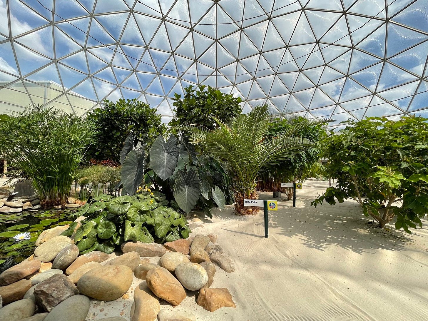 Guide to Living With The Land at EPCOT