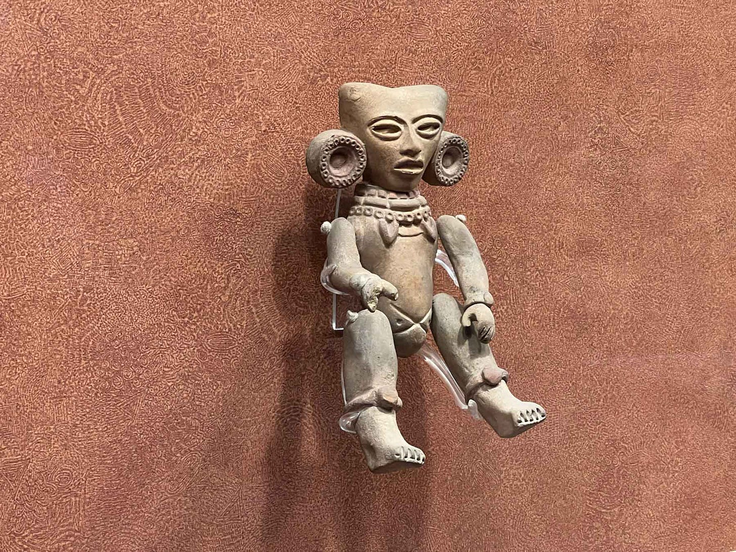 A small figurine with articulated joints from Teotihuacan