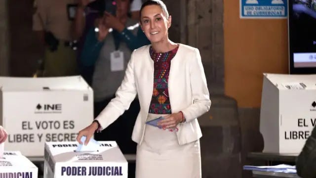 Sheinbaum votando Sheinbaum votando