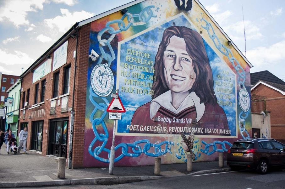 Belfast Peace Wall and its murals - how to see it for yourself