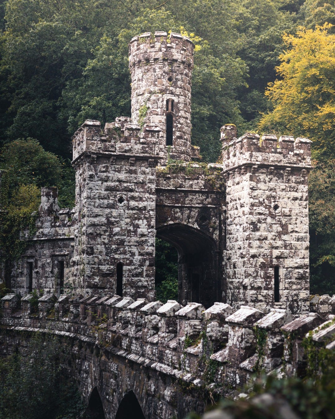 May be an image of castle and the Cotswolds