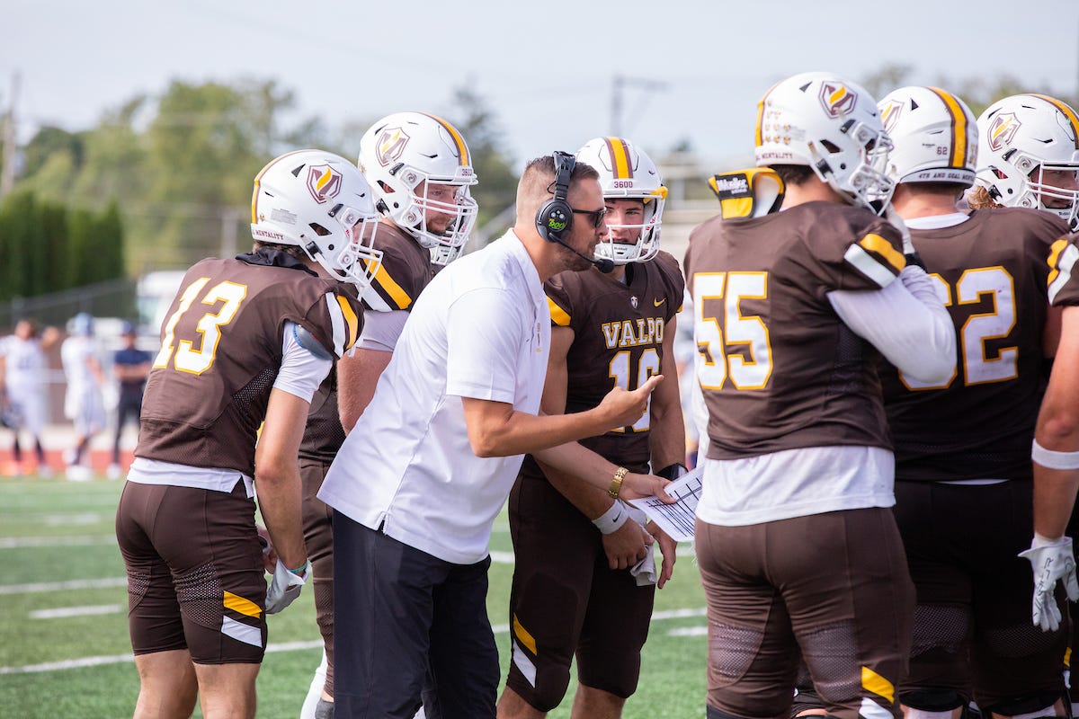 - Johnson, Duncan Join Valpo Football Coaching Staff